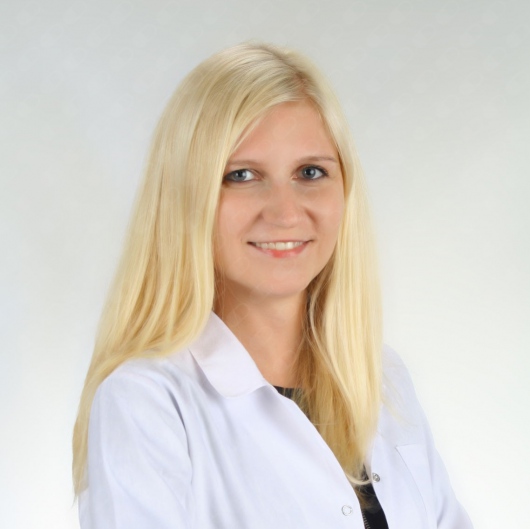 dr Magdalena Wawrzynkiewicz dermatolog.jpg