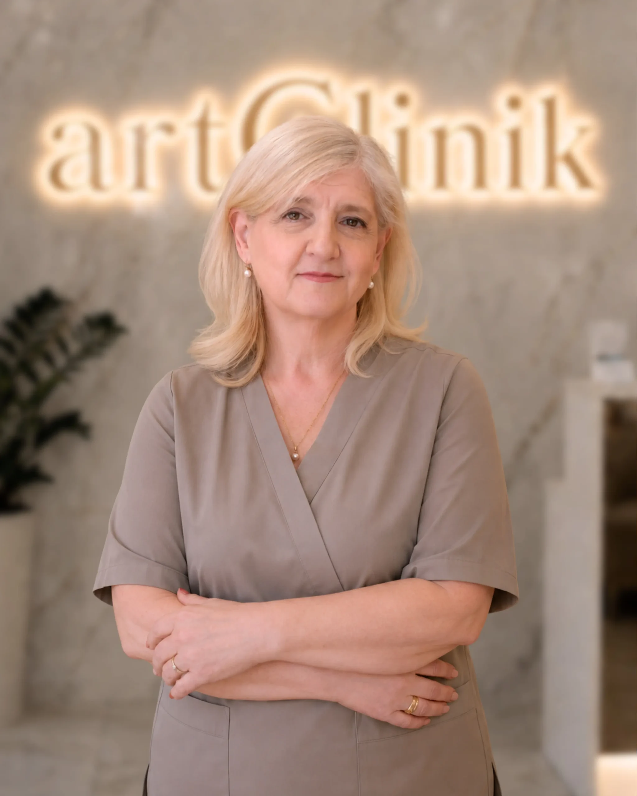Specjaliści 10 dr n. med. Monika Mazanek-Mościcka, ArtClinik