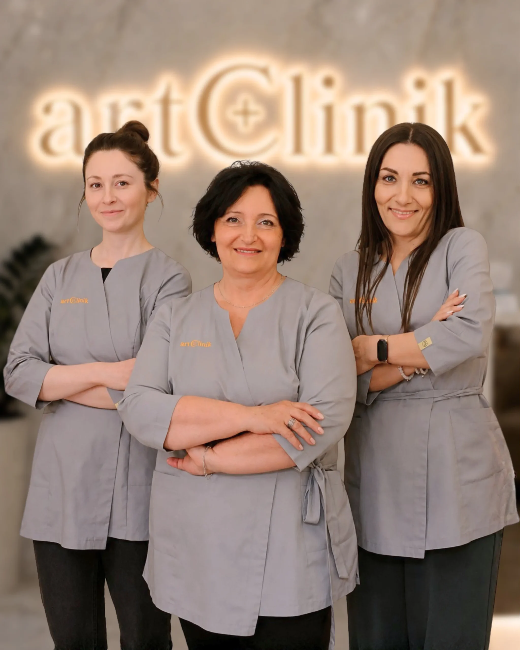 Specjaliści 23 Zespół Opieki Pacjenta i recepcji ArtClinik